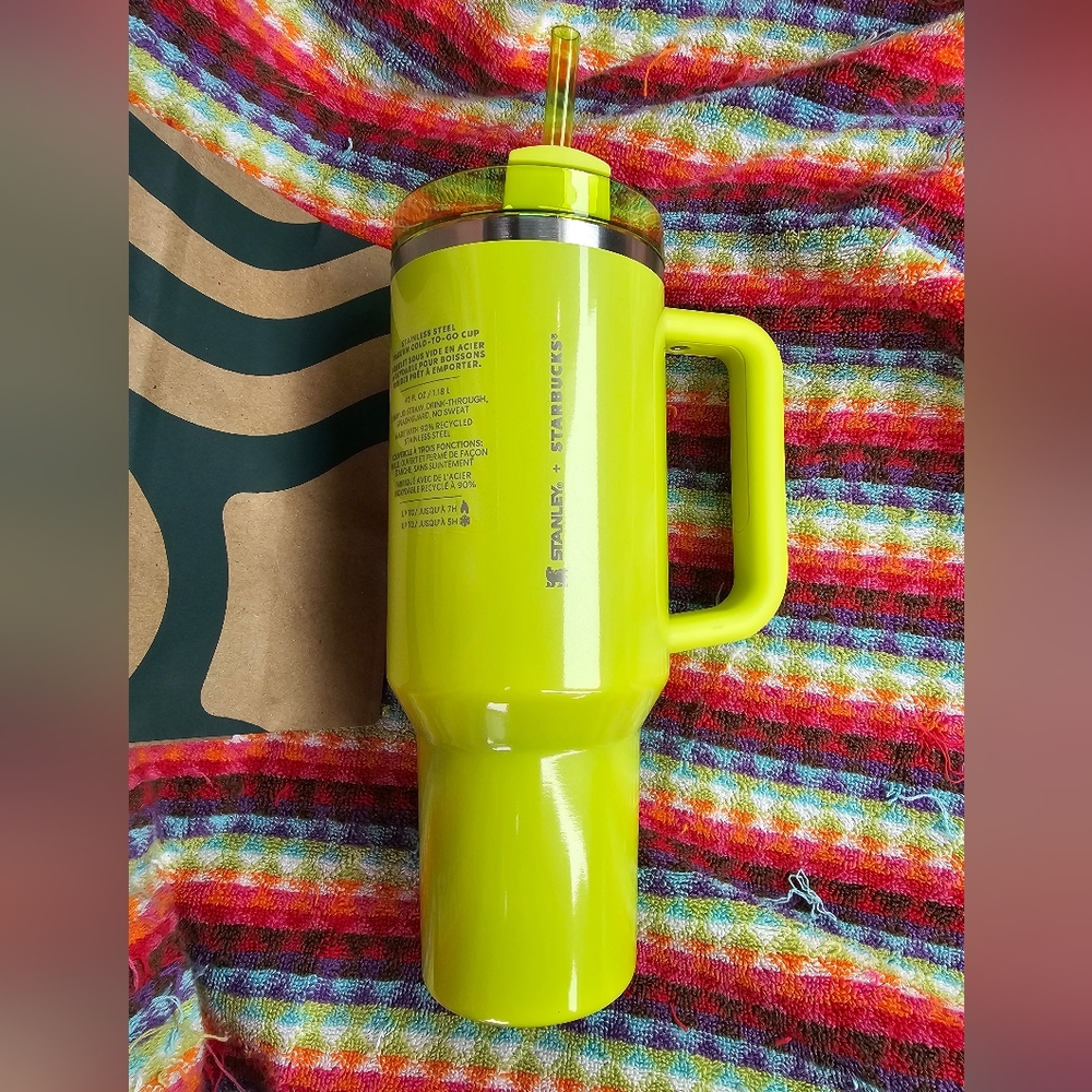 Stanley x Starbucks Lime Green 2024 Tumbler - Picture 4 of 4